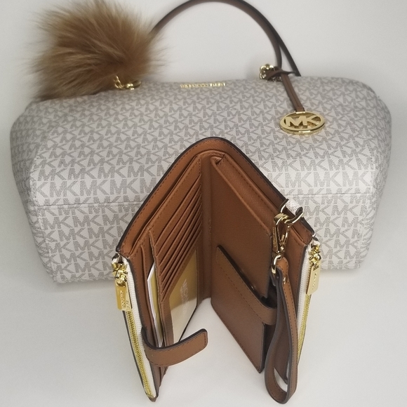 Sold Out Michael Kors 3 Set Matching Shoulder Bag Purse Tote Wallet Pom Designer - Picture 10 of 11